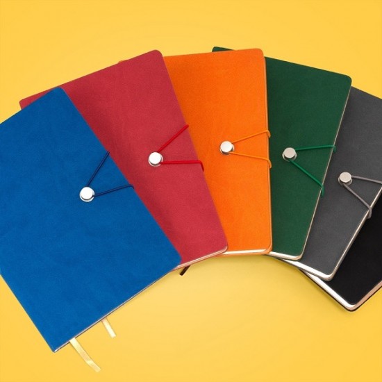 Caderneta Tipo Moleskine com Fecho Personalizada