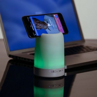 Caixinha de Som com Porta Canetas e Porta Celular Personalizada para Brindes