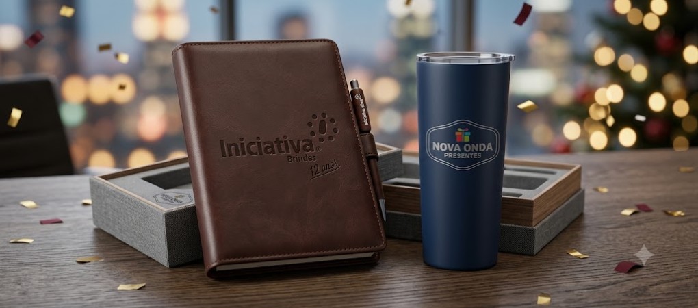 O Fechamento de Ouro: Como Brindes Personalizados de Alto Padrão no Fim de Ano Consolidam Alianças e Blindam o Faturamento B2B para o Próximo Ciclo