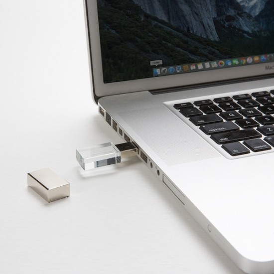 Pen Drive de Vidro Personalizado
